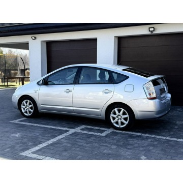 Toyota Prius  Hatchback 2006,  1.5 hybryda, automat - Na sprzedaż za 19 900 zł - Radom - zdjęcie 3