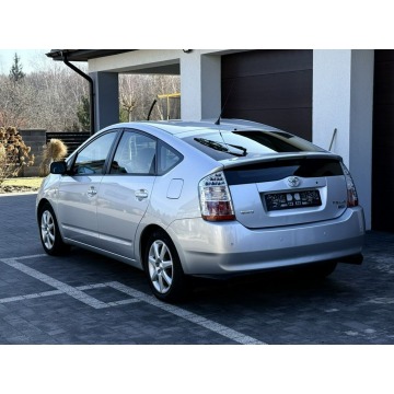 Toyota Prius  Hatchback 2006,  1.5 hybryda, automat - Na sprzedaż za 19 900 zł - Radom - zdjęcie 4