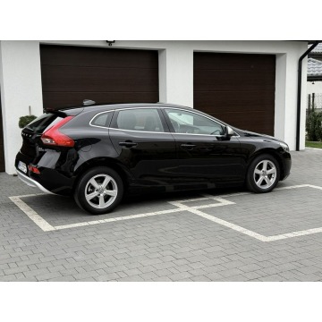 Volvo V40  Liftback 2015,  2.0 diesel - Na sprzedaż za 35 900 zł - Radom - zdjęcie 8