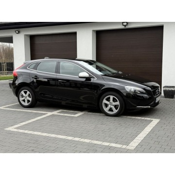 Volvo V40  Liftback 2015,  2.0 diesel - Na sprzedaż za 35 900 zł - Radom - zdjęcie 10