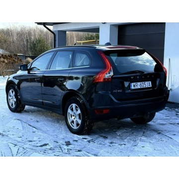 Volvo   SUV 2011,  2.0 diesel - Na sprzedaż za 39 900 zł - Radom - zdjęcie 5