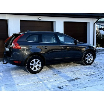 Volvo   SUV 2011,  2.0 diesel - Na sprzedaż za 39 900 zł - Radom - zdjęcie 8