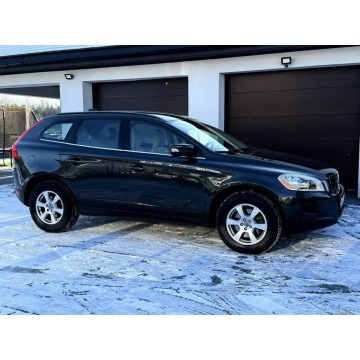Volvo   SUV 2011,  2.0 diesel - Na sprzedaż za 39 900 zł - Radom - zdjęcie 10