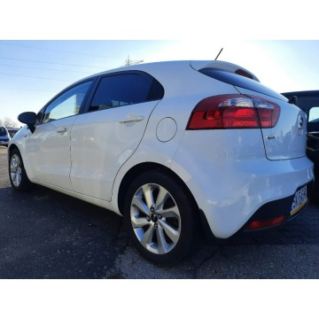 Kia Rio  Hatchback 2012,  1.2 benzyna - Na sprzedaż za 16 700 zł - Mysłowice - zdjęcie 6