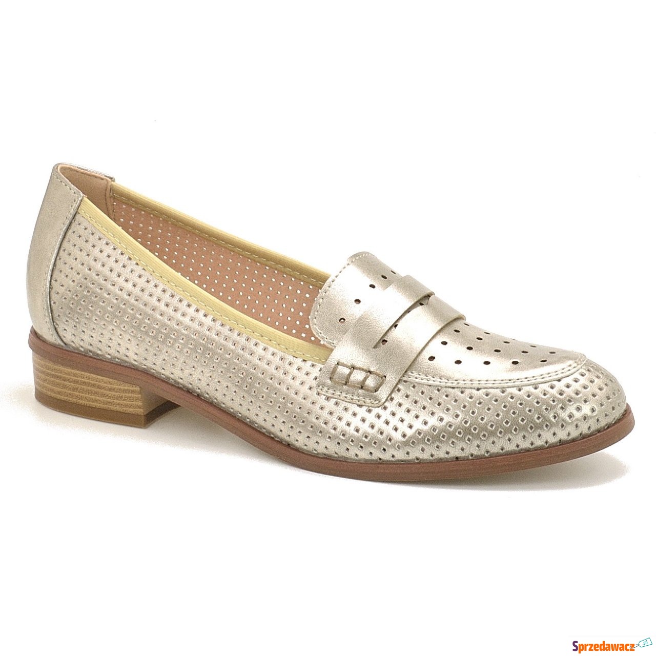 Złote ażurowe mokasyny damskie...