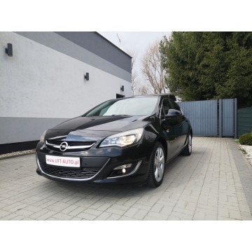 Opel Astra 2013,  1.4 benzyna - Na sprzedaż za 26 900 zł - Strzegom - zdjęcie 1