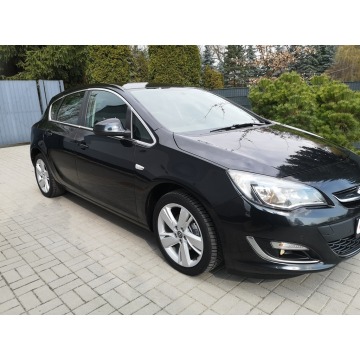 Opel Astra 2013,  1.4 benzyna - Na sprzedaż za 26 900 zł - Strzegom - zdjęcie 4