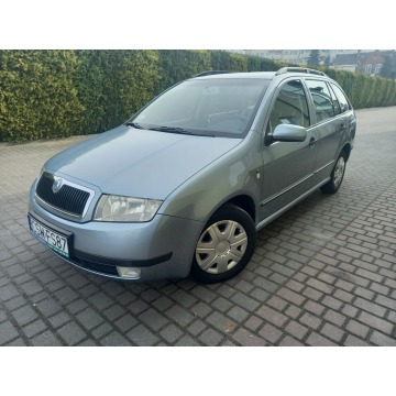 Skoda Fabia 2002,  1.4 benzyna, automat - Na sprzedaż za 8 900,00 zł - Nowe - zdjęcie 3