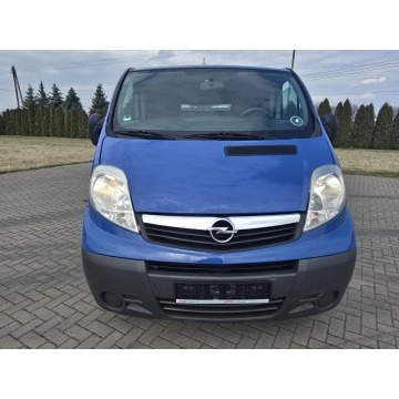 Opel Vivaro 2011,  2.5 diesel, automat - Na sprzedaż za 22 900 zł - Kutno - zdjęcie 3