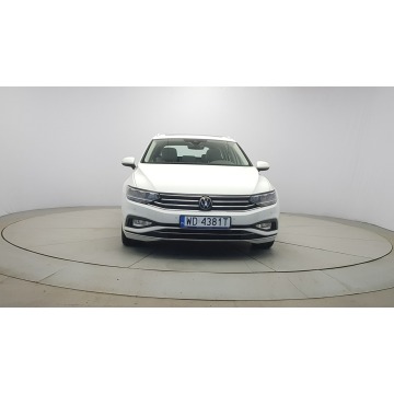 Volkswagen Passat  Kombi 2020,  2.0 diesel, automat - Na sprzedaż za 83 700 zł - Warszawa - zdjęcie 2
