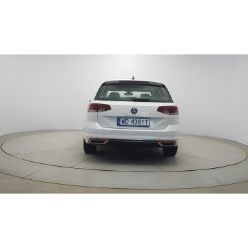 Volkswagen Passat  Kombi 2020,  2.0 diesel, automat - Na sprzedaż za 83 700 zł - Warszawa - zdjęcie 6