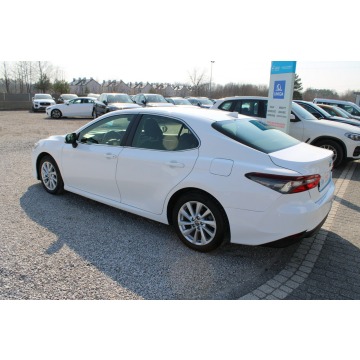 Toyota Camry  Sedan/Limuzyna 2021,  2.5 hybryda, automat - Na sprzedaż za 93 899 zł - Warszawa - zdjęcie 9