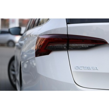 Skoda Octavia  Kombi 2024,  1.5 benzyna - Na sprzedaż za 98 900 zł - Tychy - zdjęcie 9