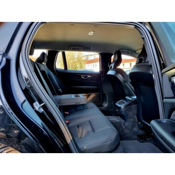 Volvo V60 2019,  2.0 diesel, automat - Na sprzedaż za 51 900 zł - Szczecin - zdjęcie 12