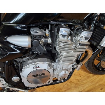 Yamaha XJR - Piękny naked masywny z dużym sil... - Motocykle cruiser - Bicz - zdjęcie 3