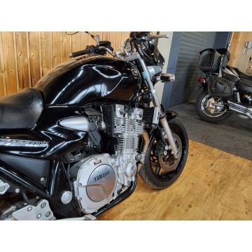 Yamaha XJR - Piękny naked masywny z dużym sil... - Motocykle cruiser - Bicz - zdjęcie 7