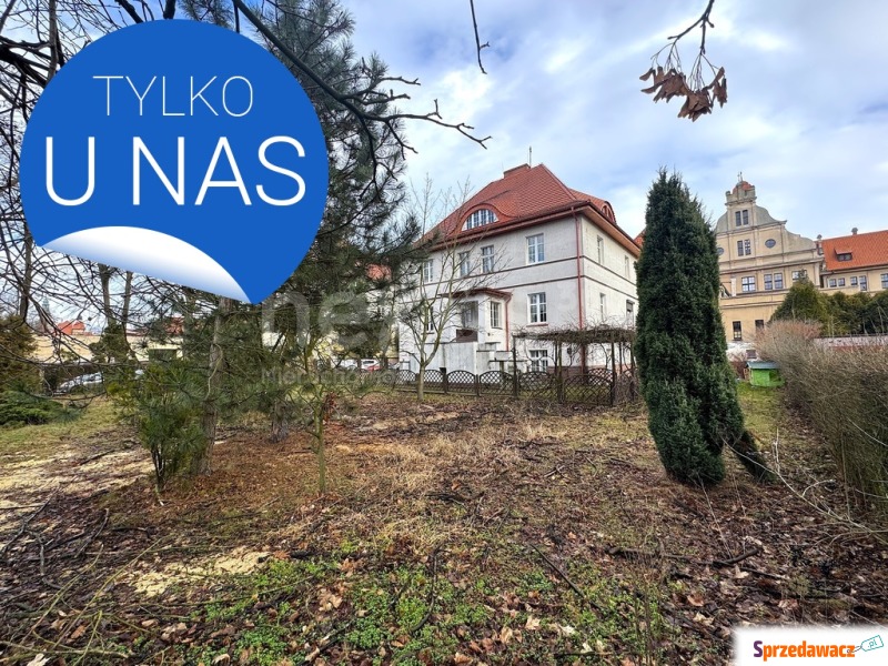 Sprzedam dom Oleśnica - ,  pow.  484 m2,  działka:   1229 m2