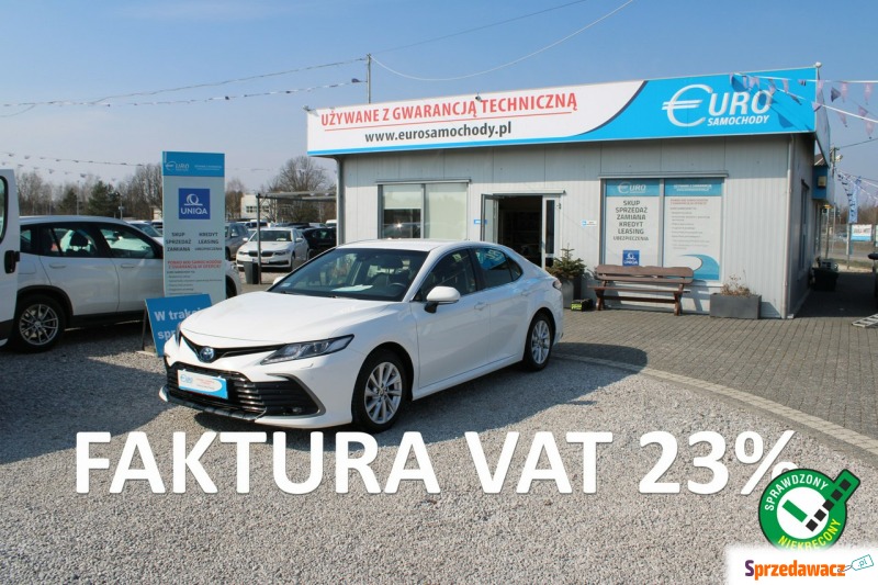 Toyota Camry  Sedan/Limuzyna 2021,  2.5 hybryda, automat - Na sprzedaż za 93 899 zł - Warszawa
