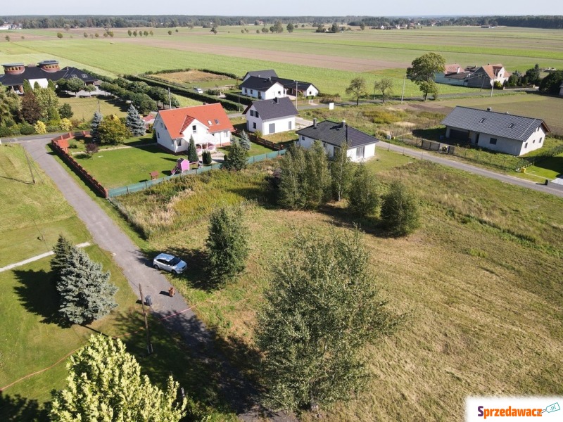 Działka budowlana Łubniany sprzedam, pow. 1045 m2  (10.5a)