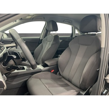 Audi A4  Sedan/Limuzyna 2022,  2.0 diesel, automat - Na sprzedaż za 84 100 zł - Warszawa - zdjęcie 11