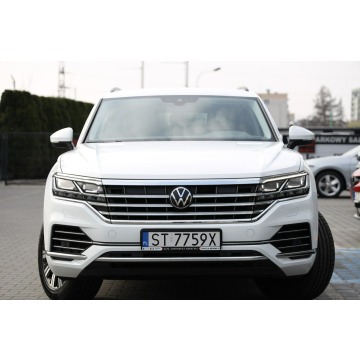Volkswagen Touareg  SUV 2022,  3.0 benzyna, automat - Na sprzedaż za 175 900 zł - Tychy - zdjęcie 3