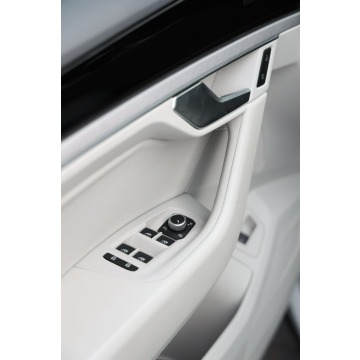 Volkswagen Touareg  SUV 2022,  3.0 benzyna, automat - Na sprzedaż za 175 900 zł - Tychy - zdjęcie 10