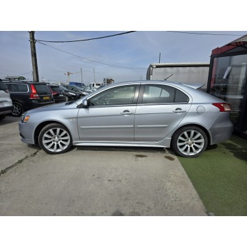 Mitsubishi Lancer  Hatchback 2010,  1.5 benzyna - Na sprzedaż za 15 900 zł - Kraków - zdjęcie 8
