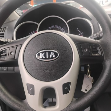 Kia Venga  Minivan/Van 2011,  1.4 benzyna - Na sprzedaż za 19 700 zł - Mysłowice - zdjęcie 12