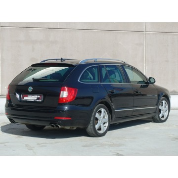Skoda Superb 2010,  3.6 benzyna, automat - Na sprzedaż za 37 900 zł - Lublin - zdjęcie 11