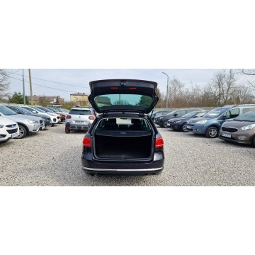 Volkswagen Passat 2011,  1.6 diesel - Na sprzedaż za 25 900 zł - Płock - zdjęcie 8