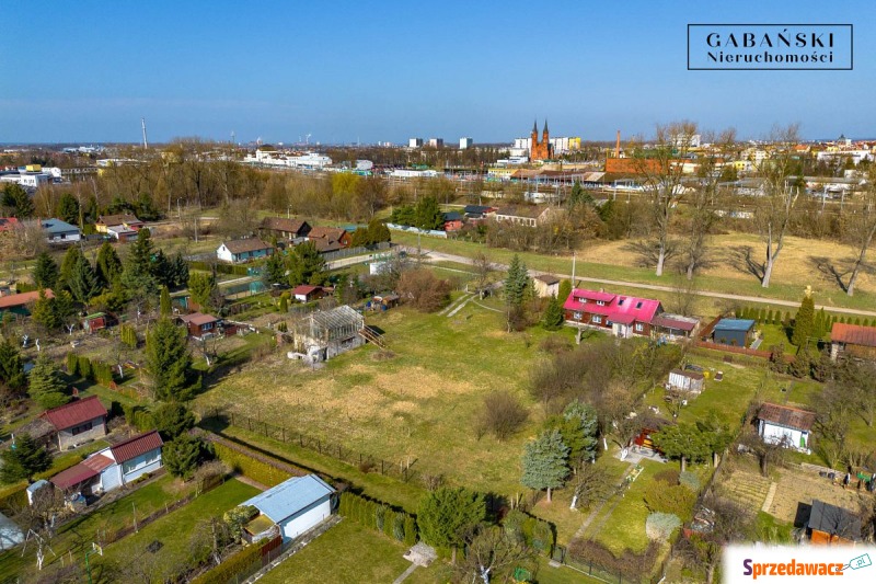 Działka Tarnów sprzedam, pow. 1011 m2  (10.1a), uzbrojona