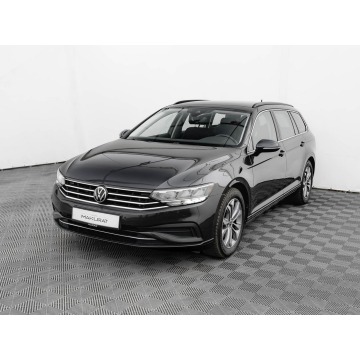 Volkswagen Passat 2021,  1.5 benzyna, automat - Na sprzedaż za 69 900 zł - Gdynia - zdjęcie 2