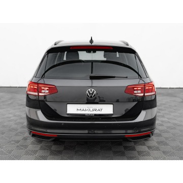 Volkswagen Passat 2021,  1.5 benzyna, automat - Na sprzedaż za 69 900 zł - Gdynia - zdjęcie 9