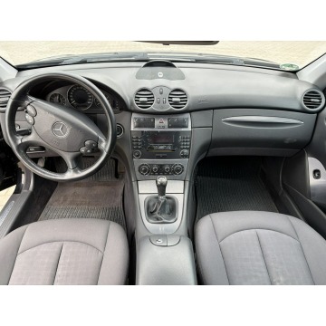 Mercedes - Benz CLK-klasa  Coupe/Sportowy 2004,  1.8 benzyna - Na sprzedaż za 4 900,00 zł - Pyzdry - zdjęcie 9