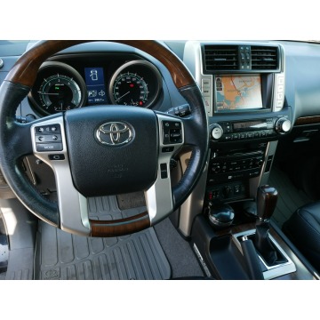 Toyota Land Cruiser  Terenowy 2010,  3.0 diesel, automat - Na sprzedaż za 180 000 zł - Goczałkowice-Zdrój - zdjęcie 5