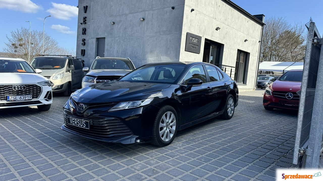 Toyota Camry 2019