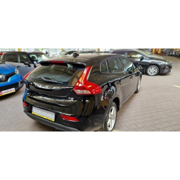 Volvo V40  Hatchback 2016,  2.0 benzyna - Na sprzedaż za 43 900 zł - Mysłowice - zdjęcie 8