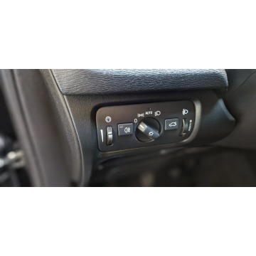 Volvo V40  Hatchback 2016,  2.0 benzyna - Na sprzedaż za 43 900 zł - Mysłowice - zdjęcie 12