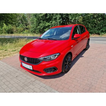 Fiat Tipo 1,4 16v 95 KM z bardzo niskim oryginalnym przebiegiem 39 tys