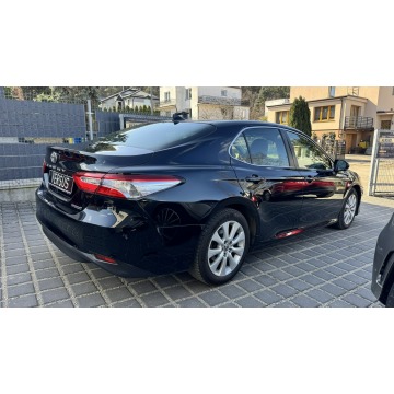 Toyota Camry  Sedan/Limuzyna 2019,  2.5 hybryda, automat - Na sprzedaż za 70 000 zł - Gdynia - zdjęcie 4