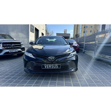 Toyota Camry  Sedan/Limuzyna 2019,  2.5 hybryda, automat - Na sprzedaż za 70 000 zł - Gdynia - zdjęcie 2