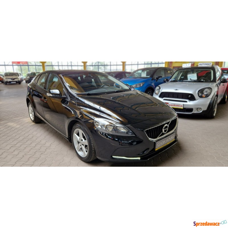 Volvo V40  Hatchback 2016,  2.0 benzyna - Na sprzedaż za 43 900 zł - Mysłowice