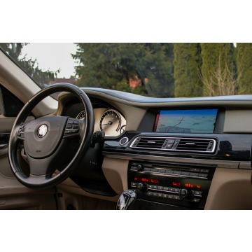BMW Seria 7  Sedan/Limuzyna 2009,  4.4 benzyna, automat - Na sprzedaż za 52 900 zł - Ostrów Mazowiecka - zdjęcie 5