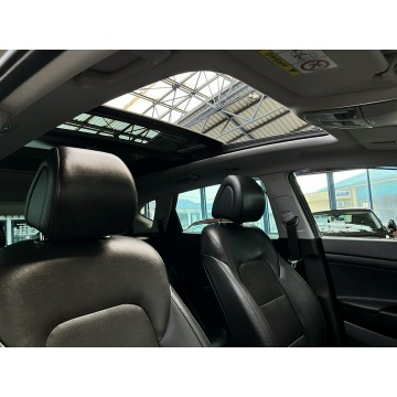 Hyundai Tucson  SUV 2015,  1.6 benzyna, automat - Na sprzedaż za 69 900 zł - Mysłowice - zdjęcie 12