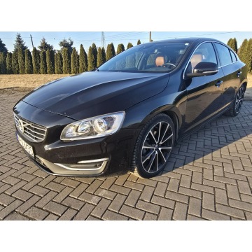 Volvo S60  Sedan/Limuzyna 2016,  2.0 benzyna, automat - Na sprzedaż za 55 900 zł - Kutno - zdjęcie 4