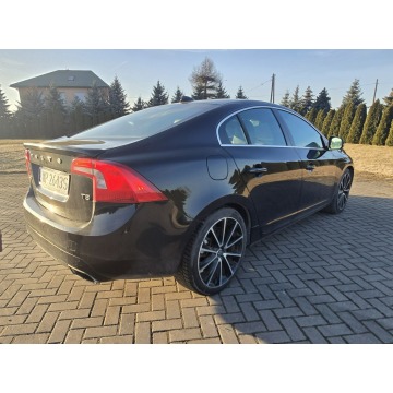 Volvo S60  Sedan/Limuzyna 2016,  2.0 benzyna, automat - Na sprzedaż za 55 900 zł - Kutno - zdjęcie 7