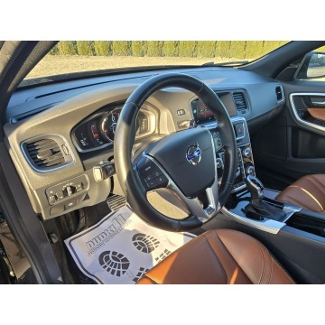Volvo S60  Sedan/Limuzyna 2016,  2.0 benzyna, automat - Na sprzedaż za 55 900 zł - Kutno - zdjęcie 12