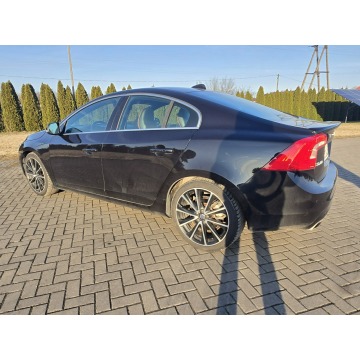 Volvo S60  Sedan/Limuzyna 2016,  2.0 benzyna, automat - Na sprzedaż za 55 900 zł - Kutno - zdjęcie 9