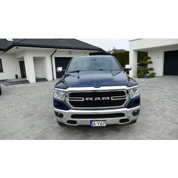 Dodge RAM  SUV 2021,  5.7 benzyna, automat - Na sprzedaż za 129 000 zł - Grójec - zdjęcie 6