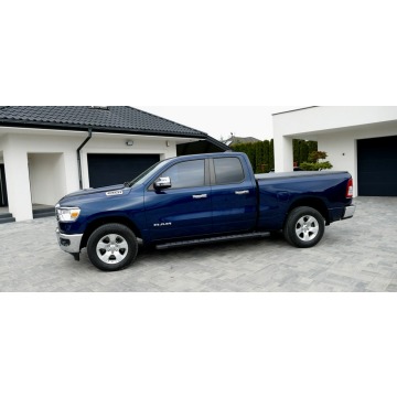 Dodge RAM  SUV 2021,  5.7 benzyna, automat - Na sprzedaż za 129 000 zł - Grójec - zdjęcie 10